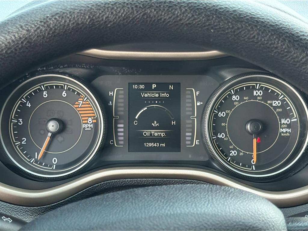 Thumbnail: 2016 Jeep Cherokee - 16