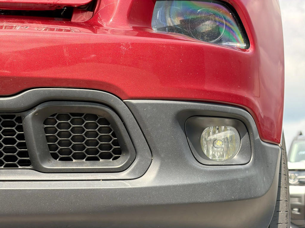Thumbnail: 2015 Jeep Cherokee - 25
