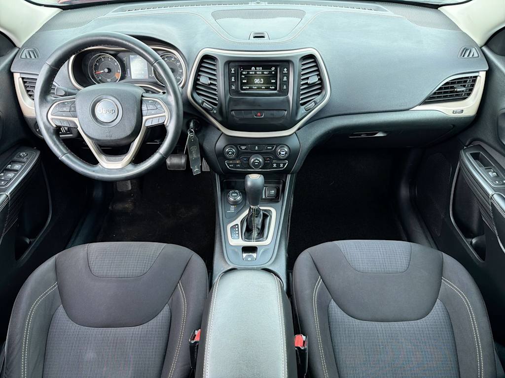 Thumbnail: 2015 Jeep Cherokee - 9