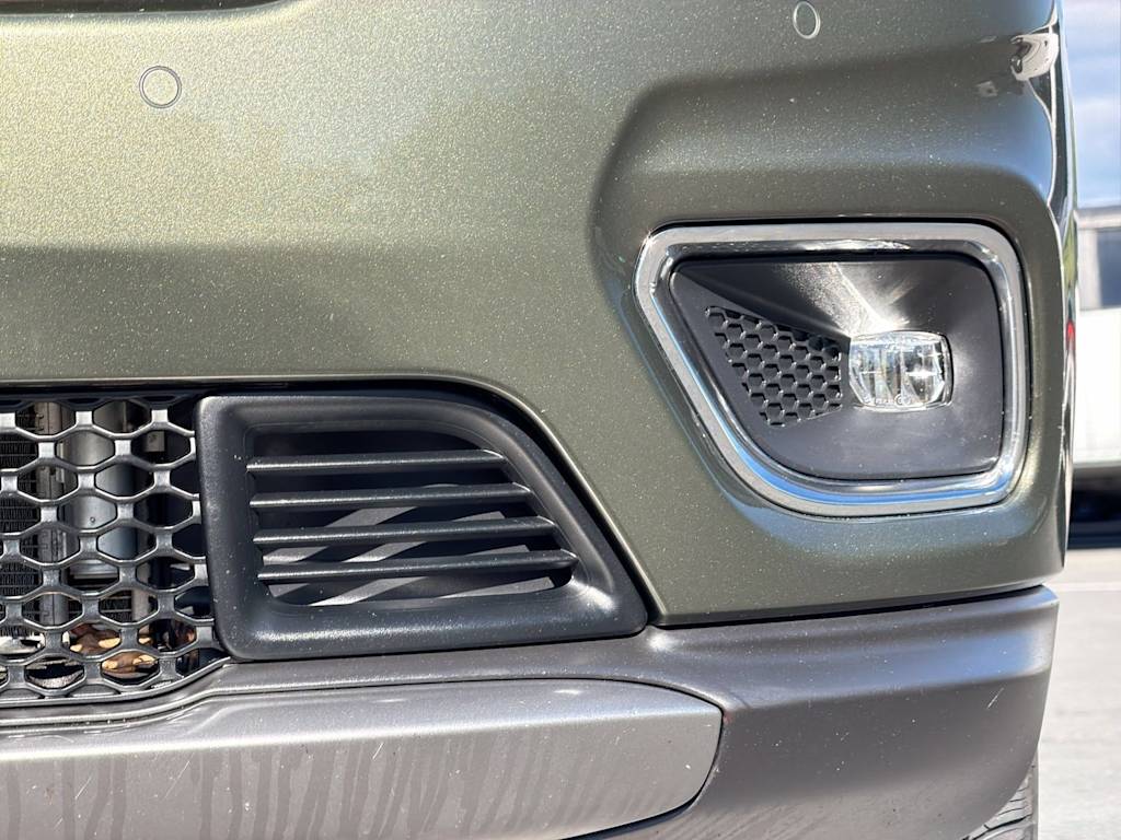 Thumbnail: 2021 Jeep Cherokee - 25