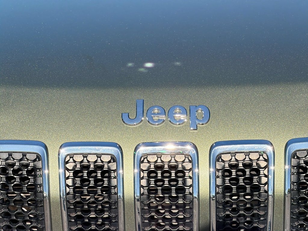 Thumbnail: 2021 Jeep Cherokee - 19