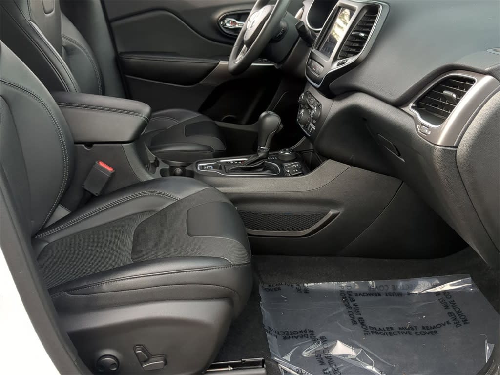 2022 Jeep Cherokee Latitude 29