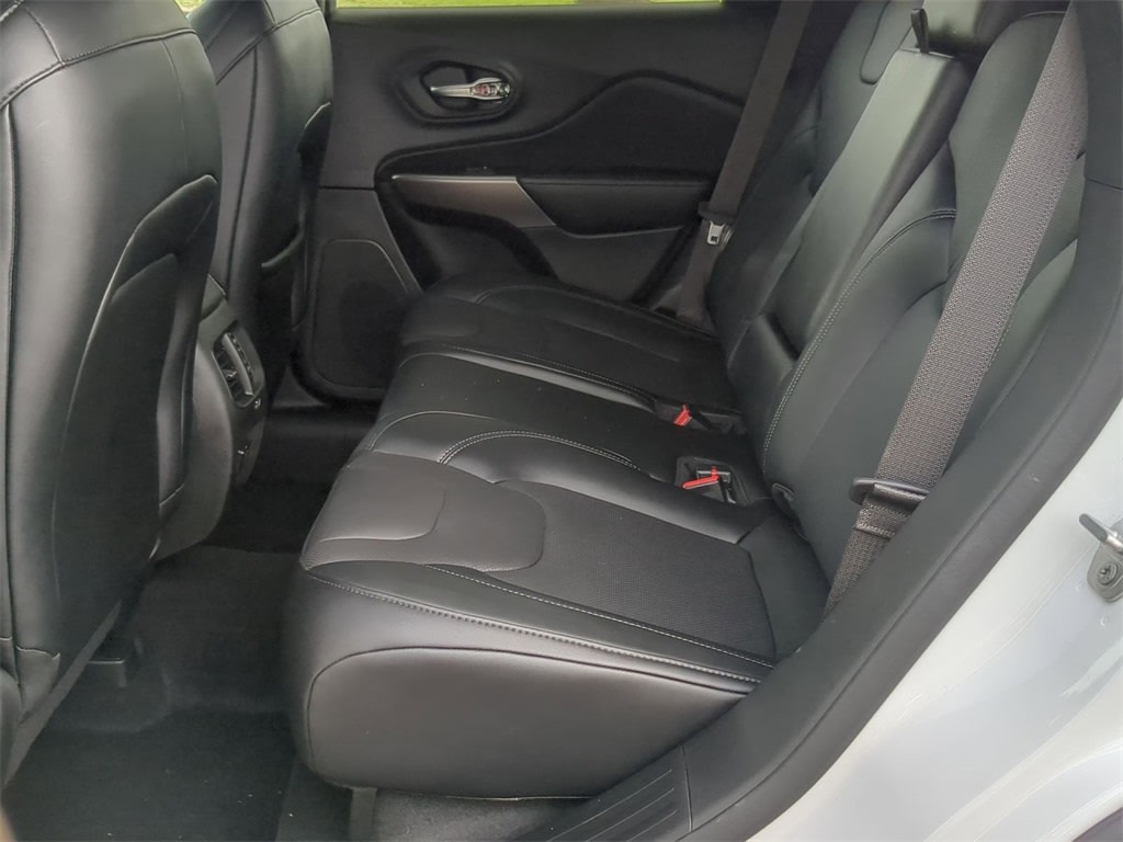 2022 Jeep Cherokee Latitude 12