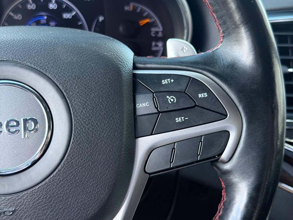 Thumbnail: 2020 Jeep Grand Cherokee - 32