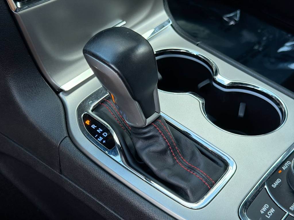 Thumbnail: 2020 Jeep Grand Cherokee - 37