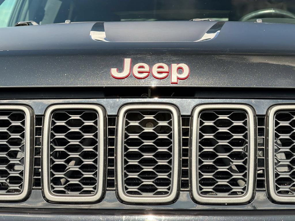 Thumbnail: 2020 Jeep Grand Cherokee - 26