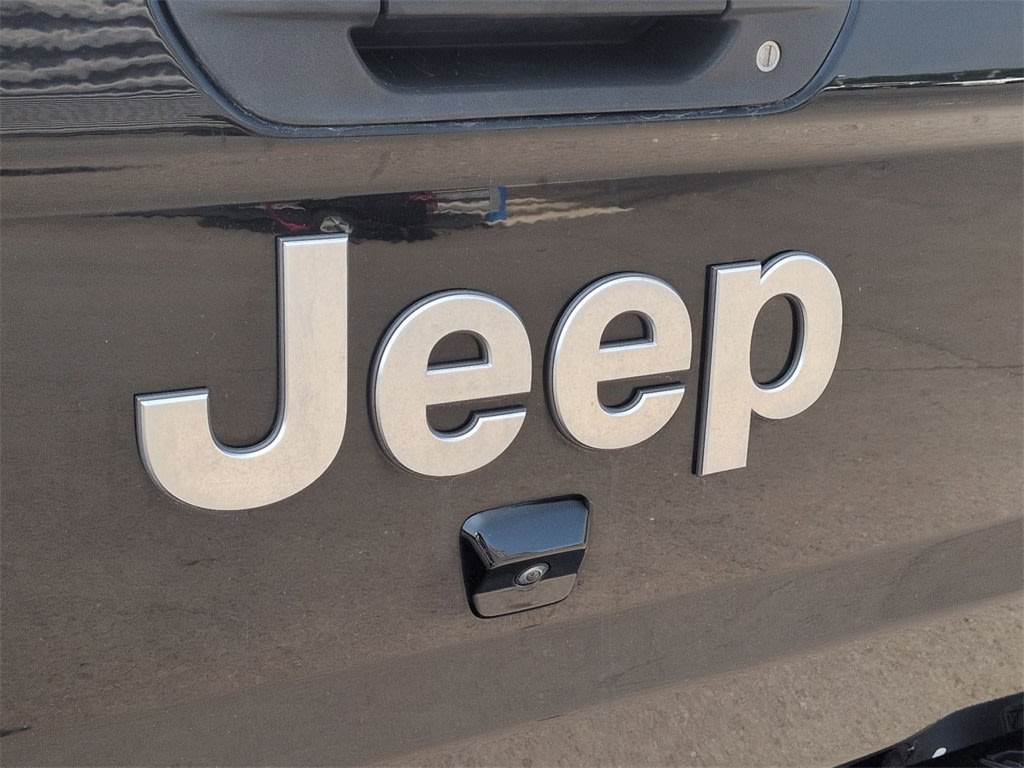 Thumbnail: 2020 Jeep Gladiator - 26