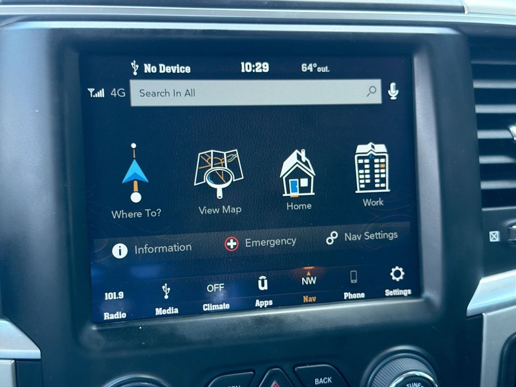 Thumbnail: 2019 RAM 1500 - 33