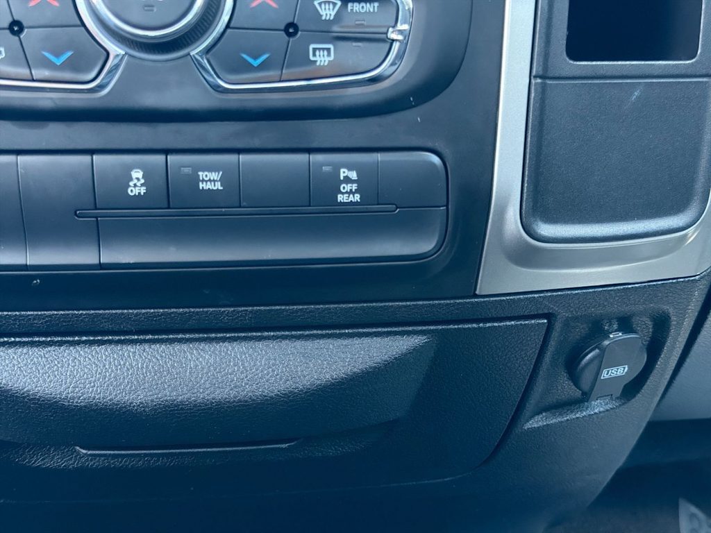 Thumbnail: 2019 RAM 1500 - 36