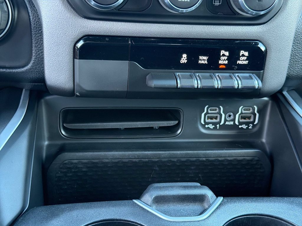 Thumbnail: 2022 RAM 1500 - 33