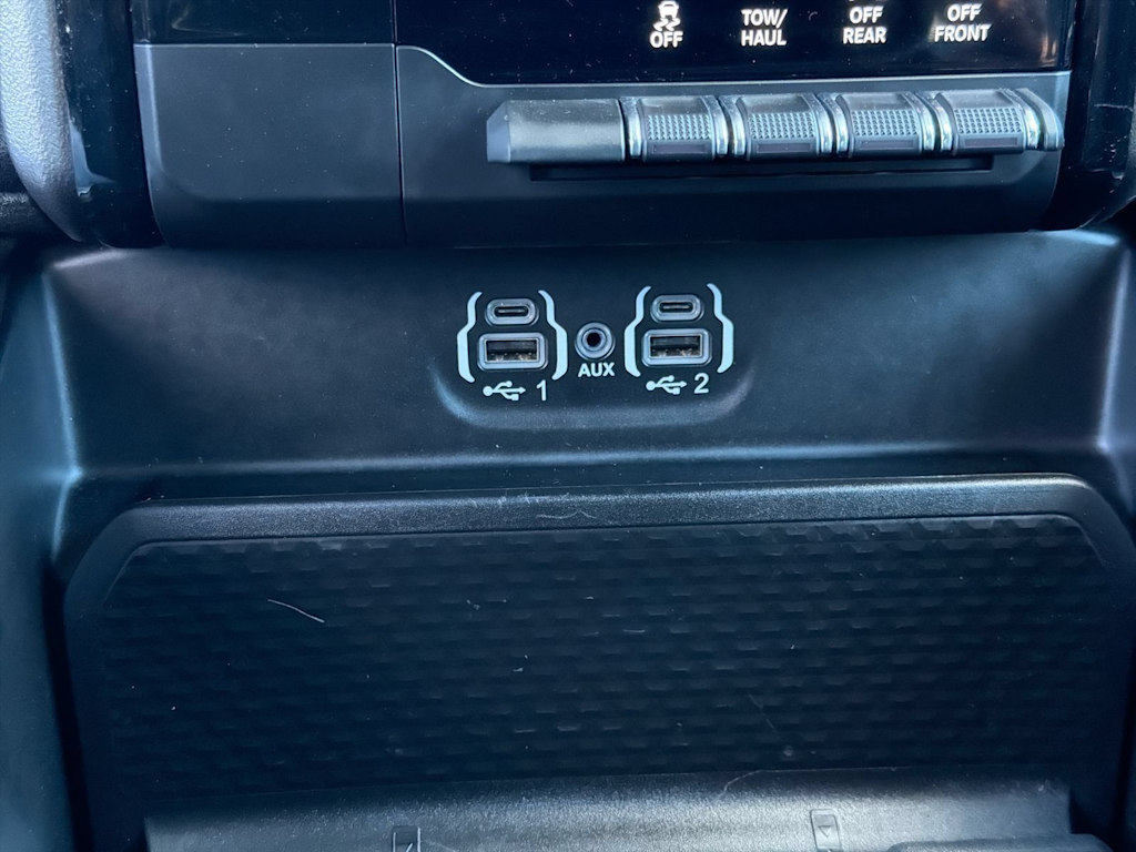 Thumbnail: 2024 RAM 1500 - 5