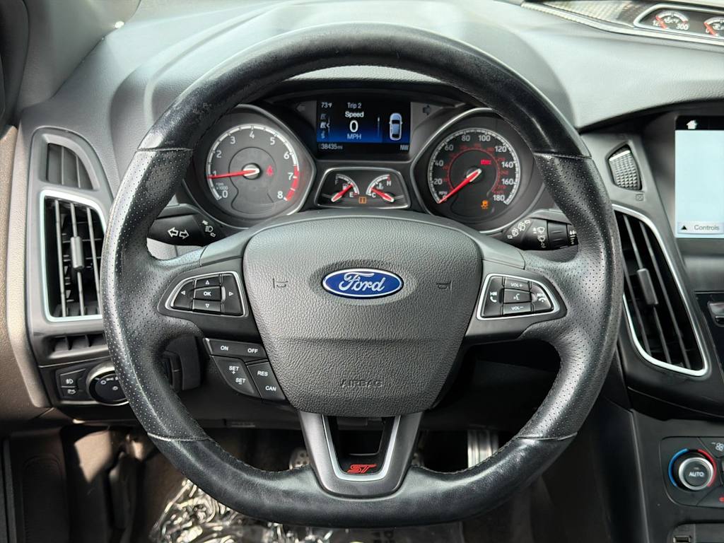 Thumbnail: 2018 Ford Focus - 12