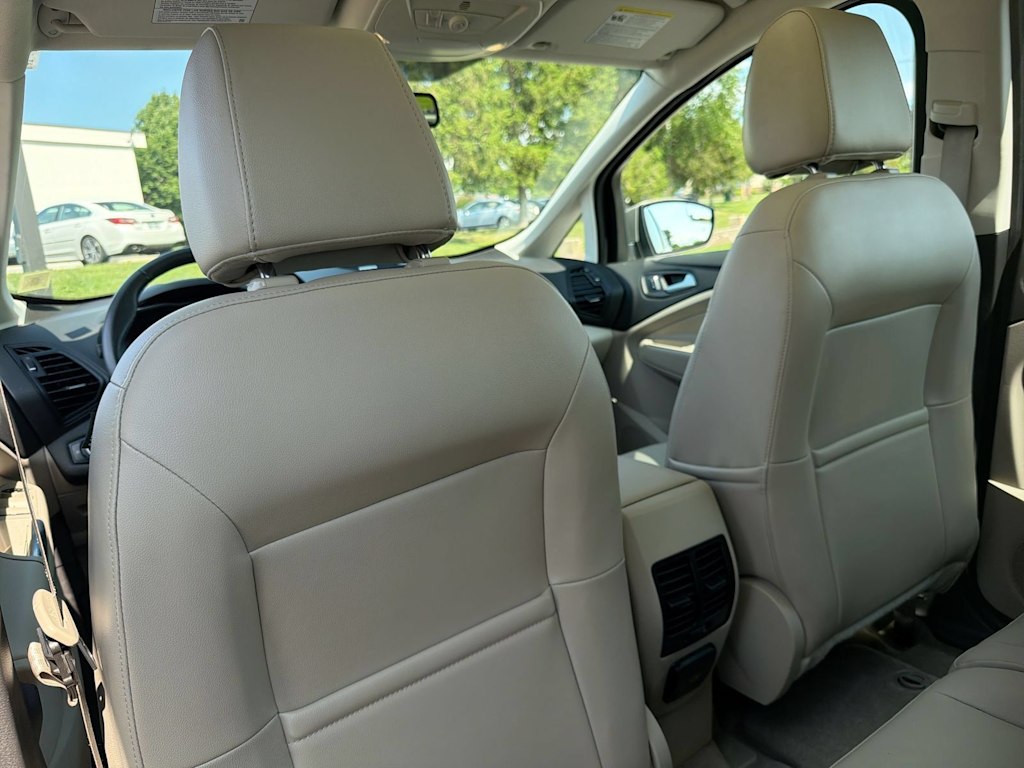 Thumbnail: 2016 Ford C-Max - 11