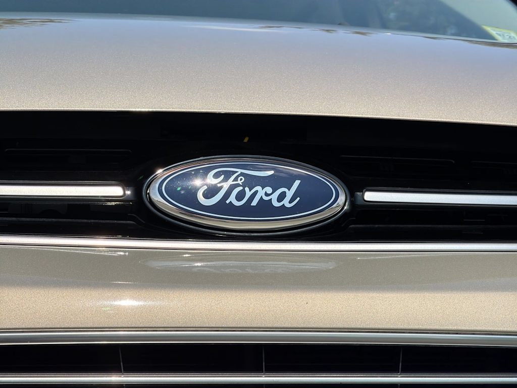 Thumbnail: 2016 Ford C-Max - 6