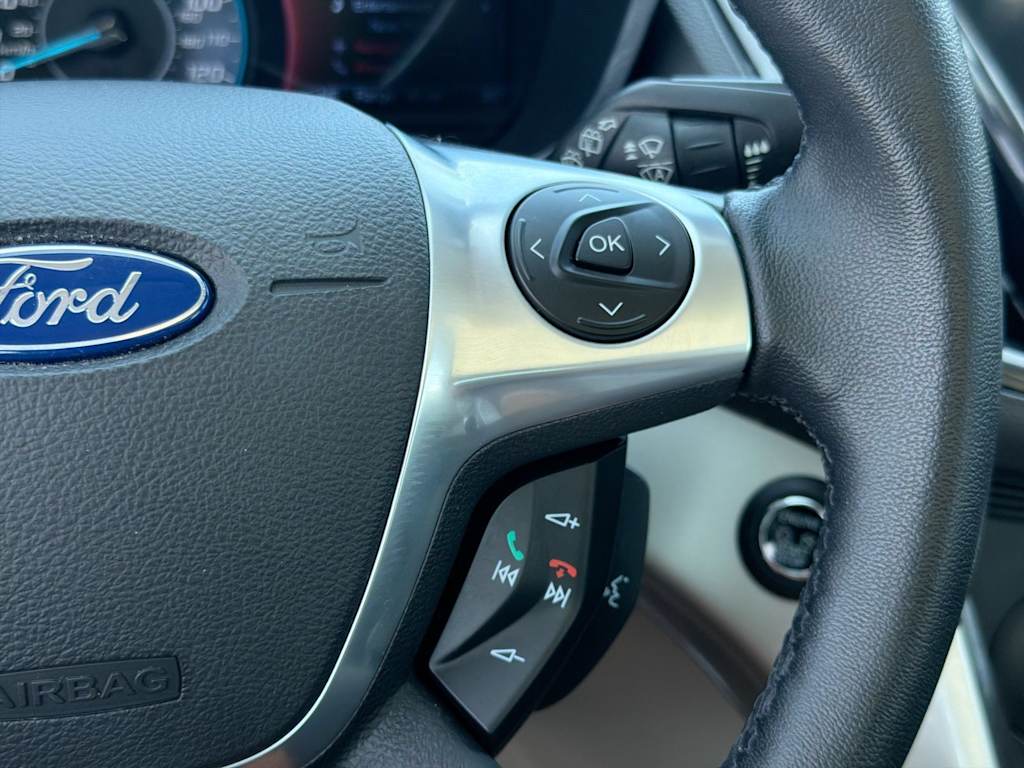 Thumbnail: 2016 Ford C-Max - 32