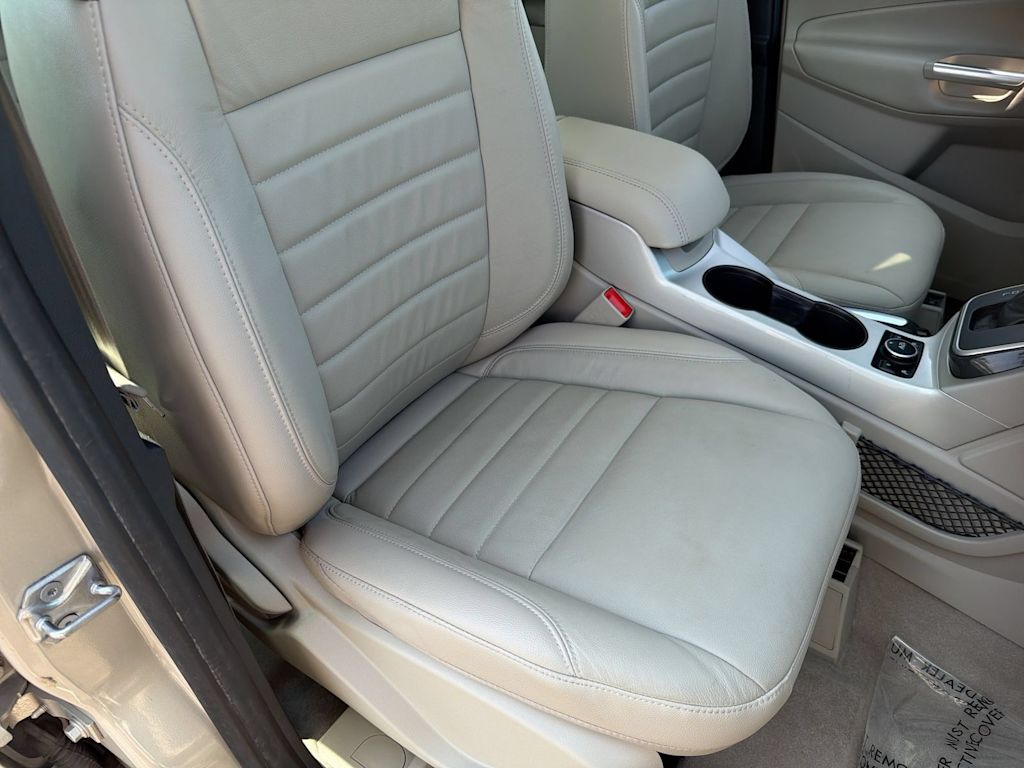 Thumbnail: 2016 Ford C-Max - 30