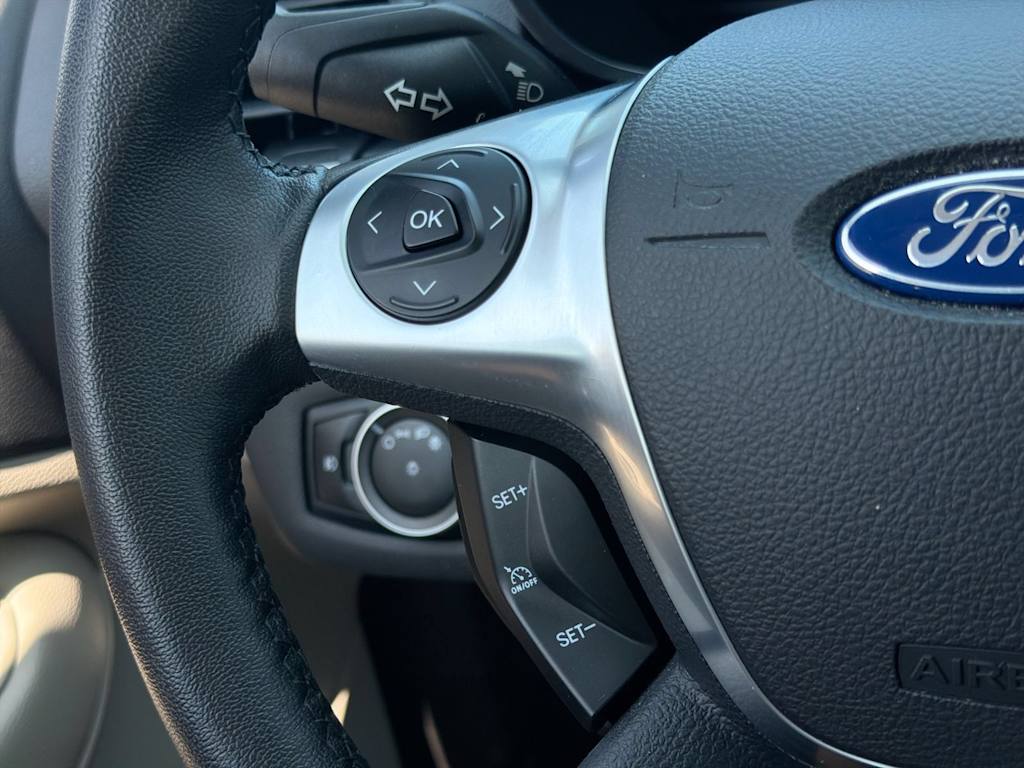 Thumbnail: 2016 Ford C-Max - 31