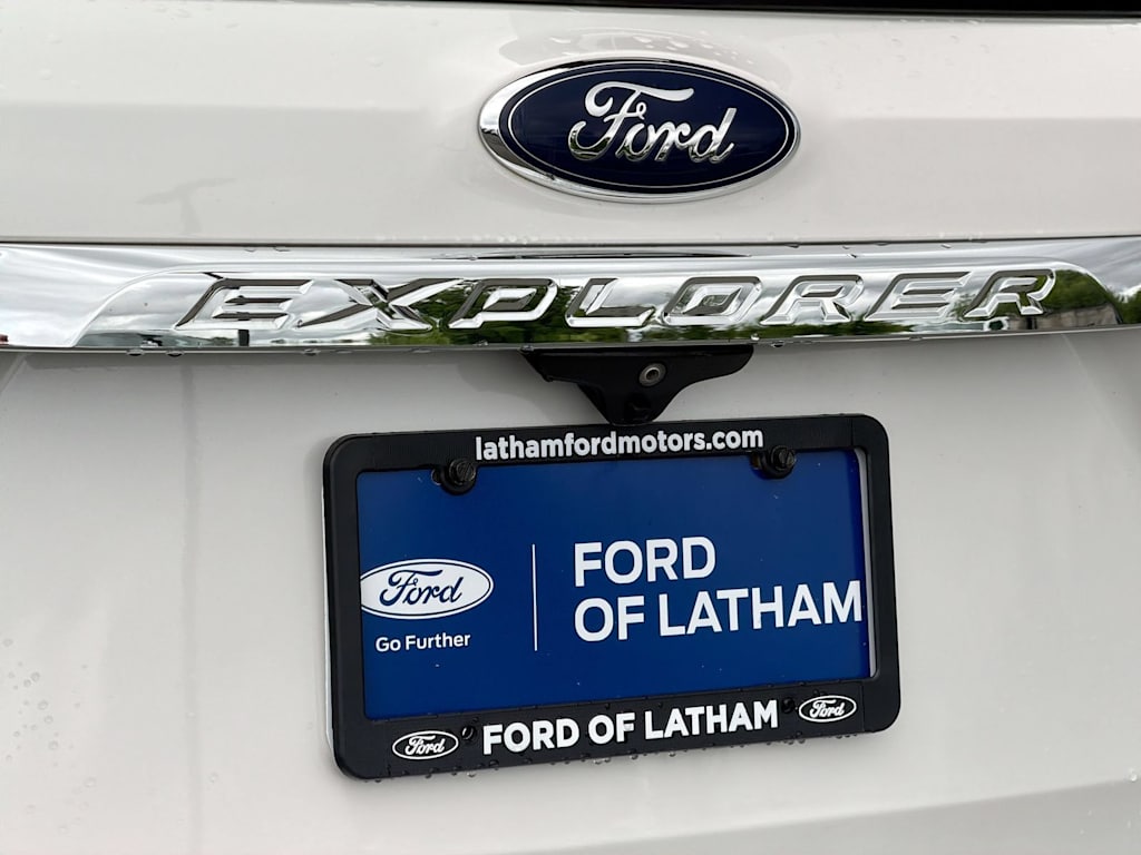 Thumbnail: 2017 Ford Explorer - 26
