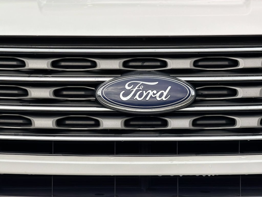 Thumbnail: 2017 Ford Explorer - 6