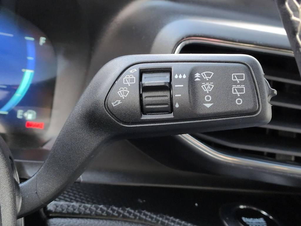 Thumbnail: 2023 Ford Explorer - 31