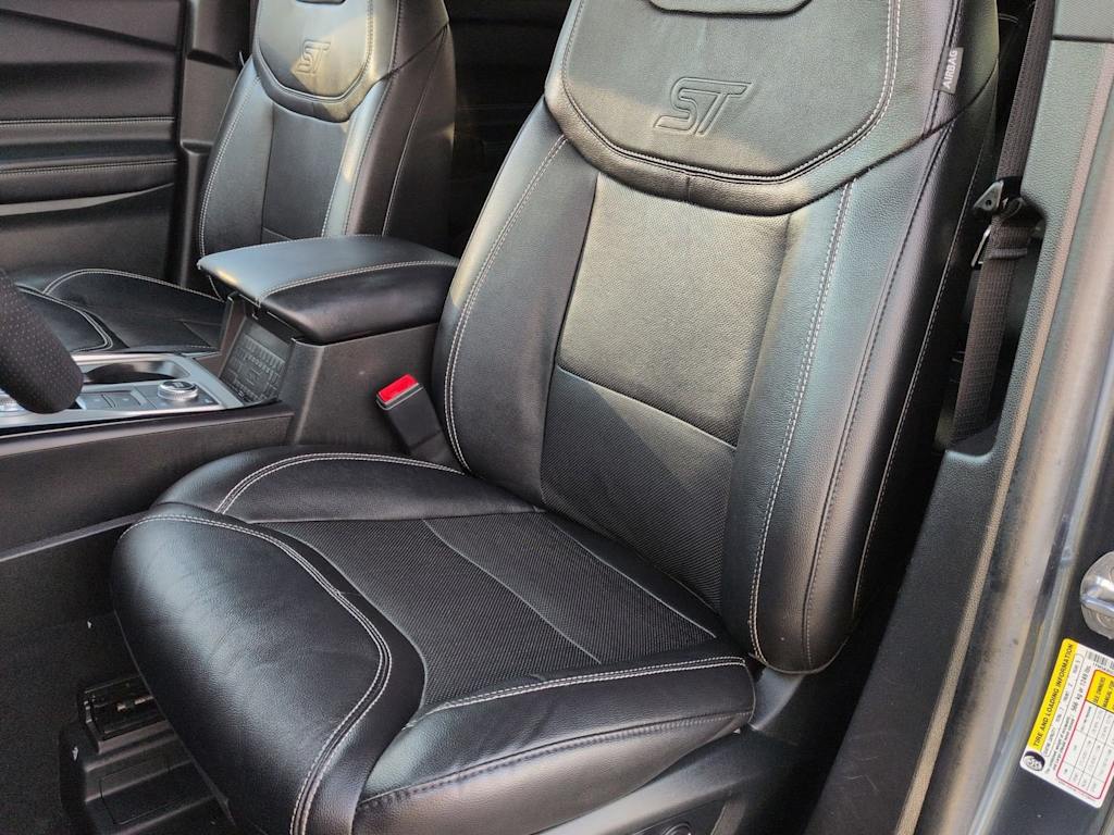 Thumbnail: 2023 Ford Explorer - 10