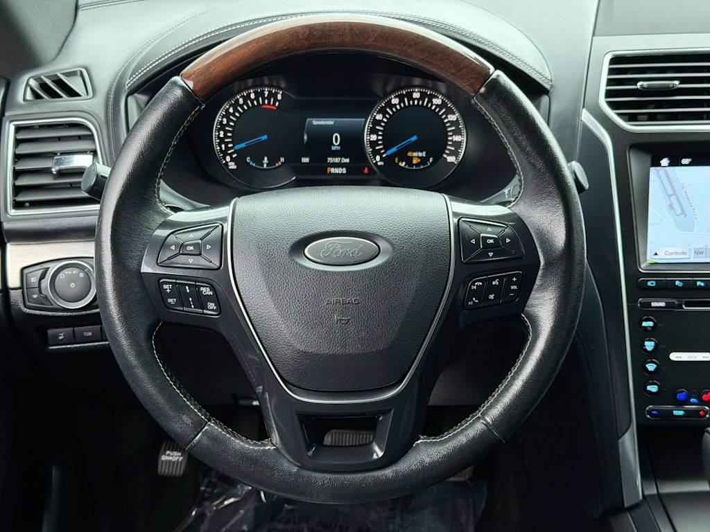 Thumbnail: 2017 Ford Explorer - 12