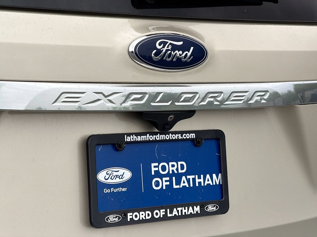 Thumbnail: 2017 Ford Explorer - 13