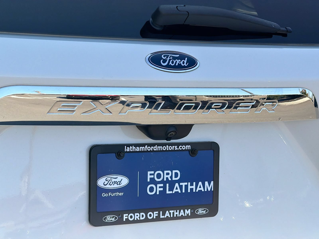 Thumbnail: 2022 Ford Explorer - 26