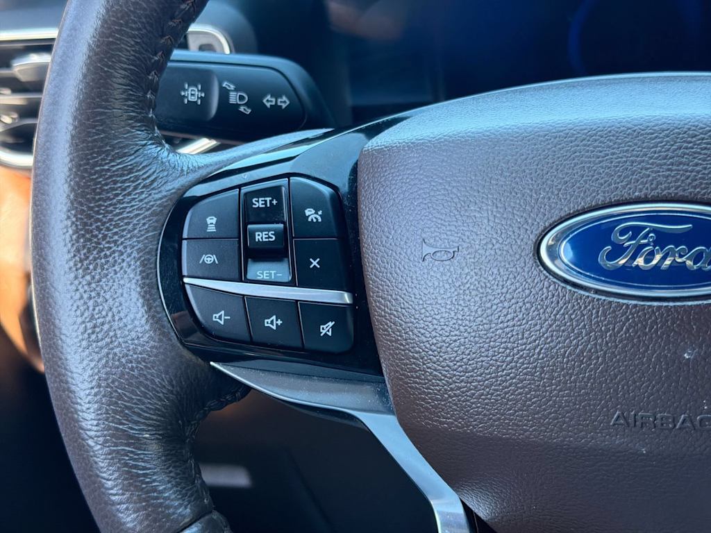 Thumbnail: 2022 Ford Explorer - 31