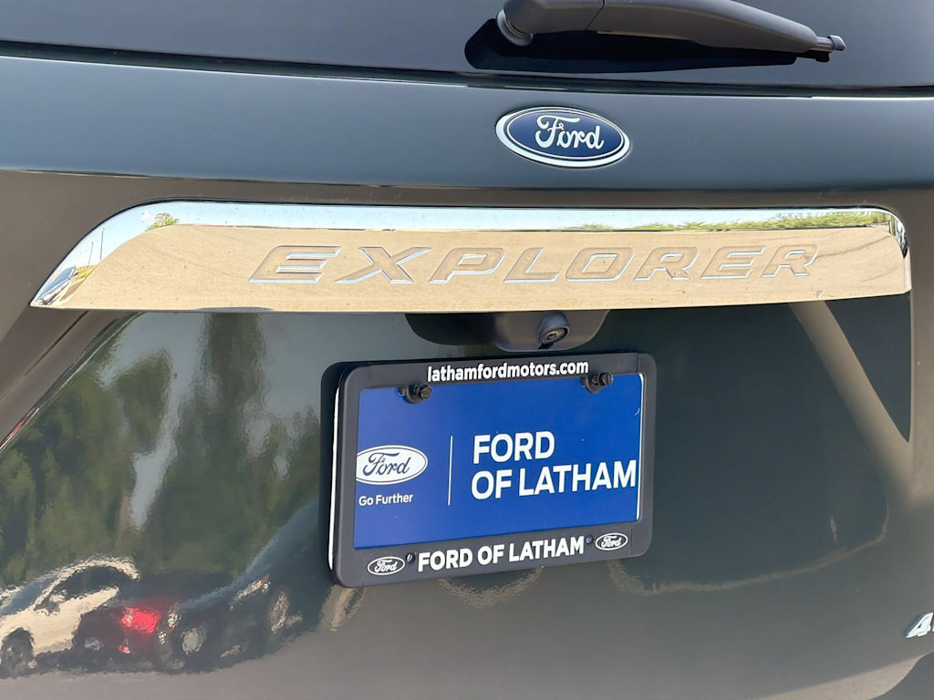 Thumbnail: 2022 Ford Explorer - 15