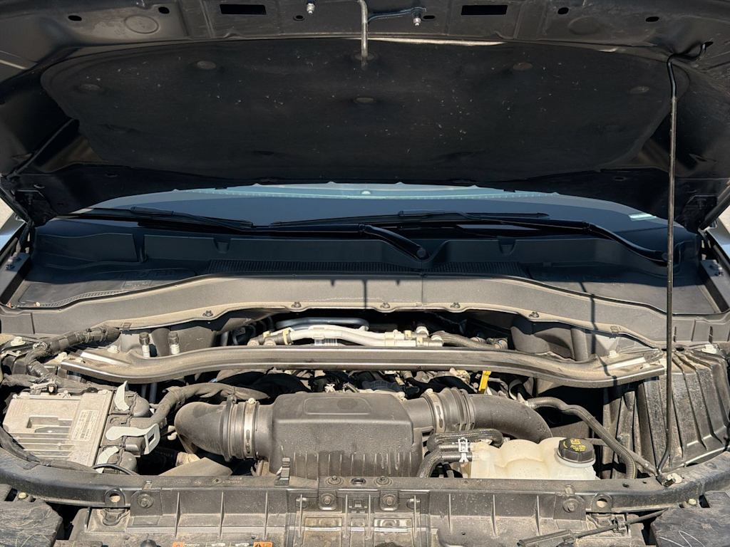 Thumbnail: 2022 Ford Explorer - 7