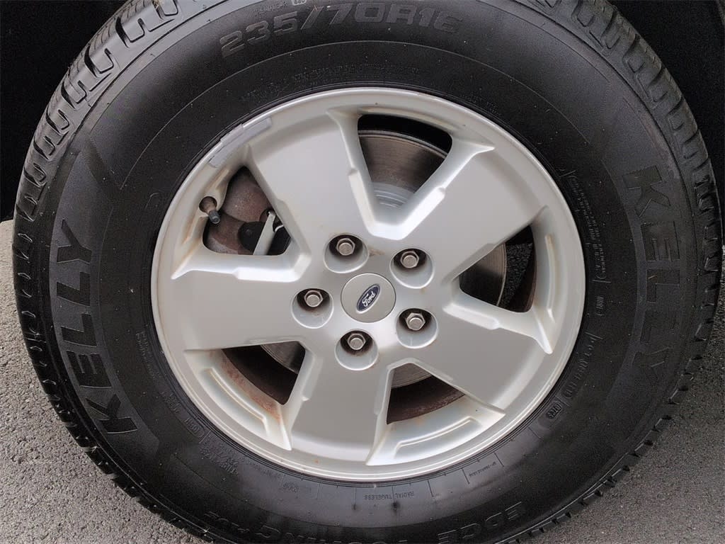 Thumbnail: 2011 Ford Escape - 8