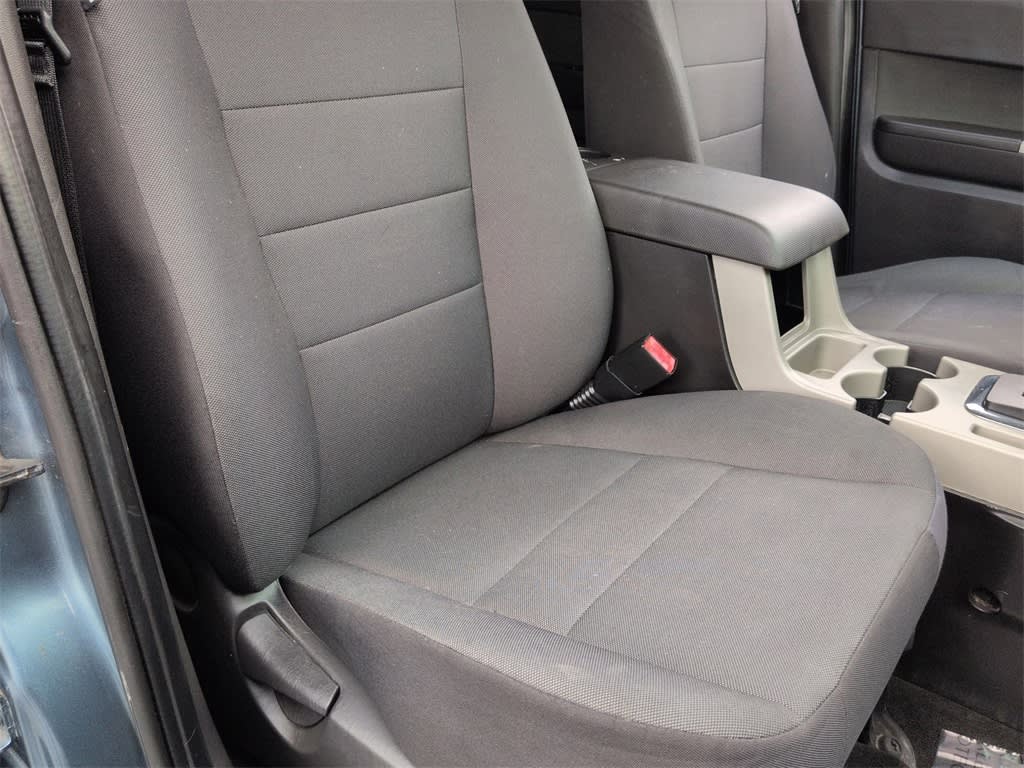 Thumbnail: 2011 Ford Escape - 12