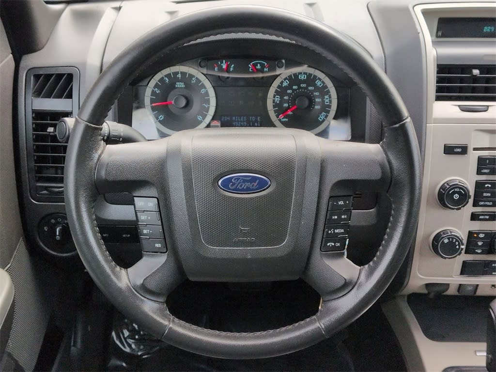 Thumbnail: 2011 Ford Escape - 14