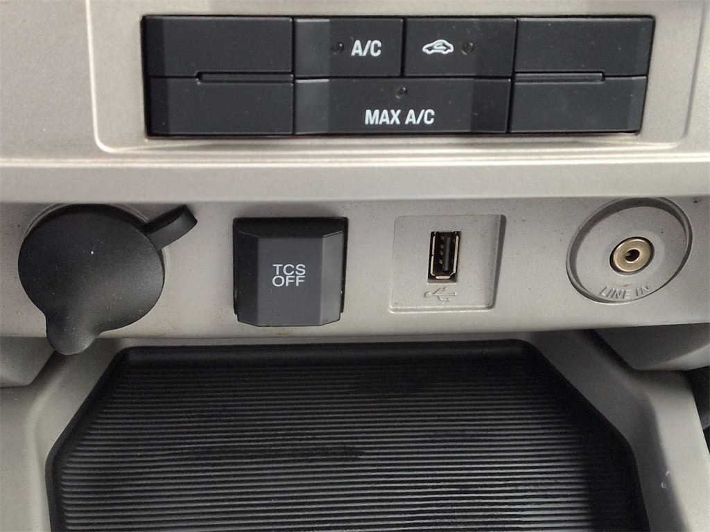 Thumbnail: 2011 Ford Escape - 35