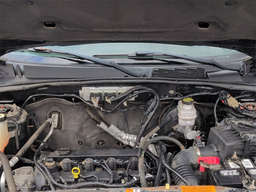 Thumbnail: 2011 Ford Escape - 9