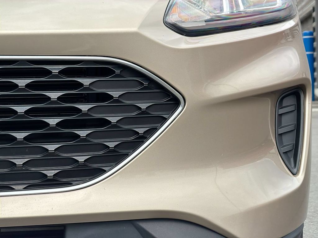 Thumbnail: 2021 Ford Escape - 6
