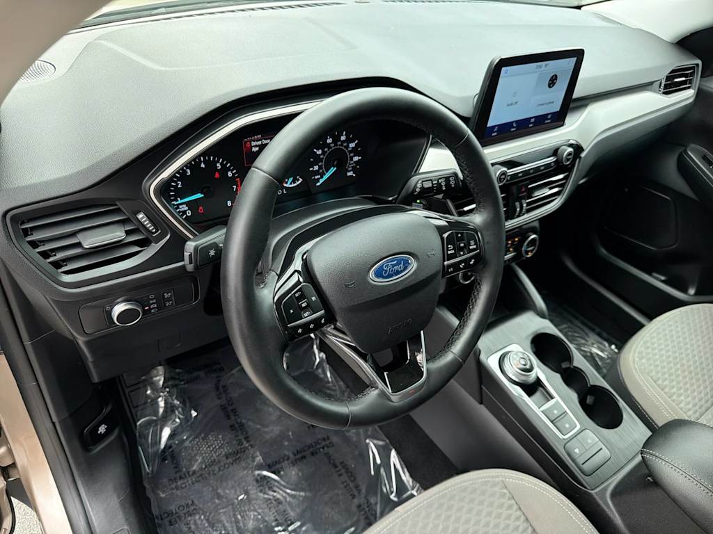 Thumbnail: 2021 Ford Escape - 2