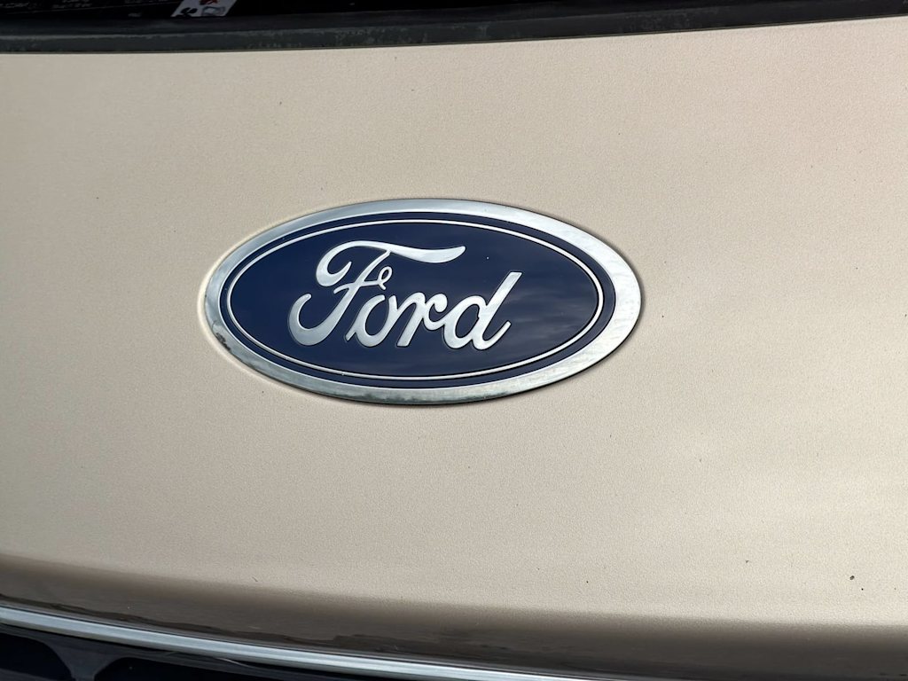 Thumbnail: 2021 Ford Escape - 25