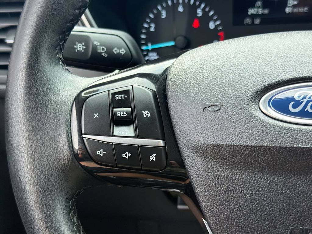 Thumbnail: 2021 Ford Escape - 29