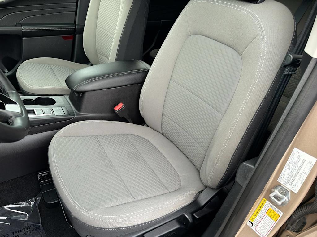 Thumbnail: 2021 Ford Escape - 10