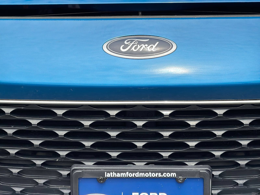 Thumbnail: 2021 Ford Escape - 5