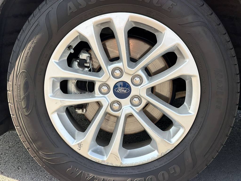 Thumbnail: 2020 Ford Escape - 6