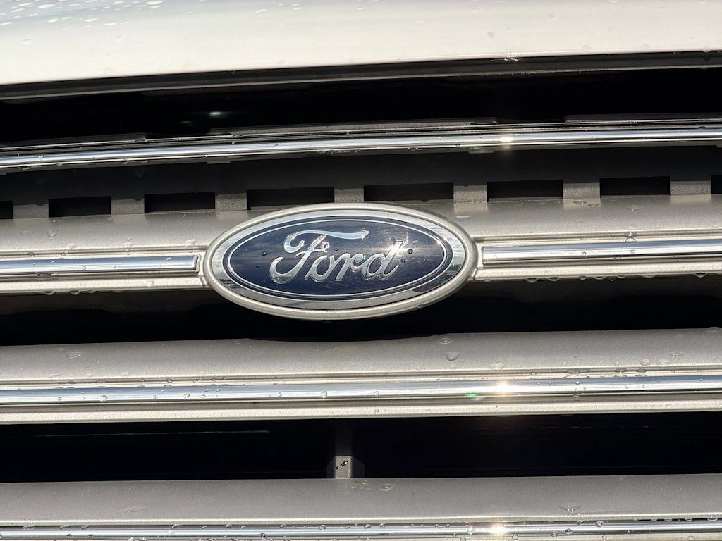 Thumbnail: 2019 Ford Escape - 7