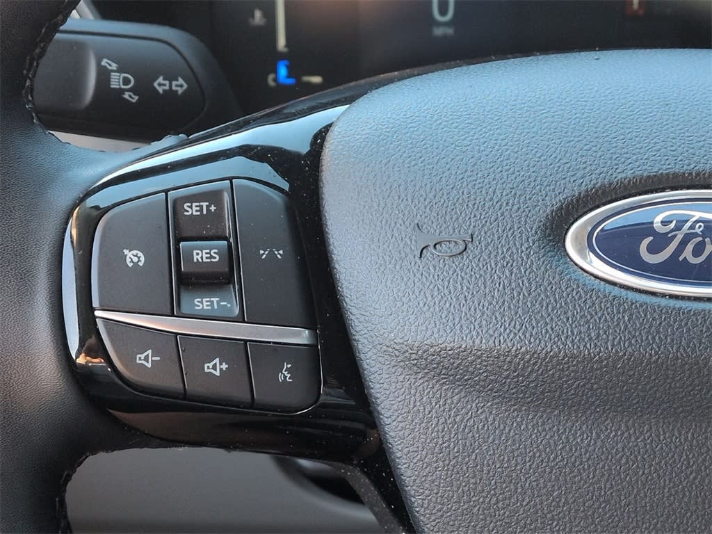 Thumbnail: 2023 Ford Escape - 28