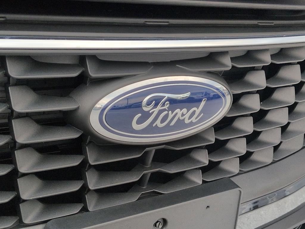 Thumbnail: 2025 Ford Escape - 26