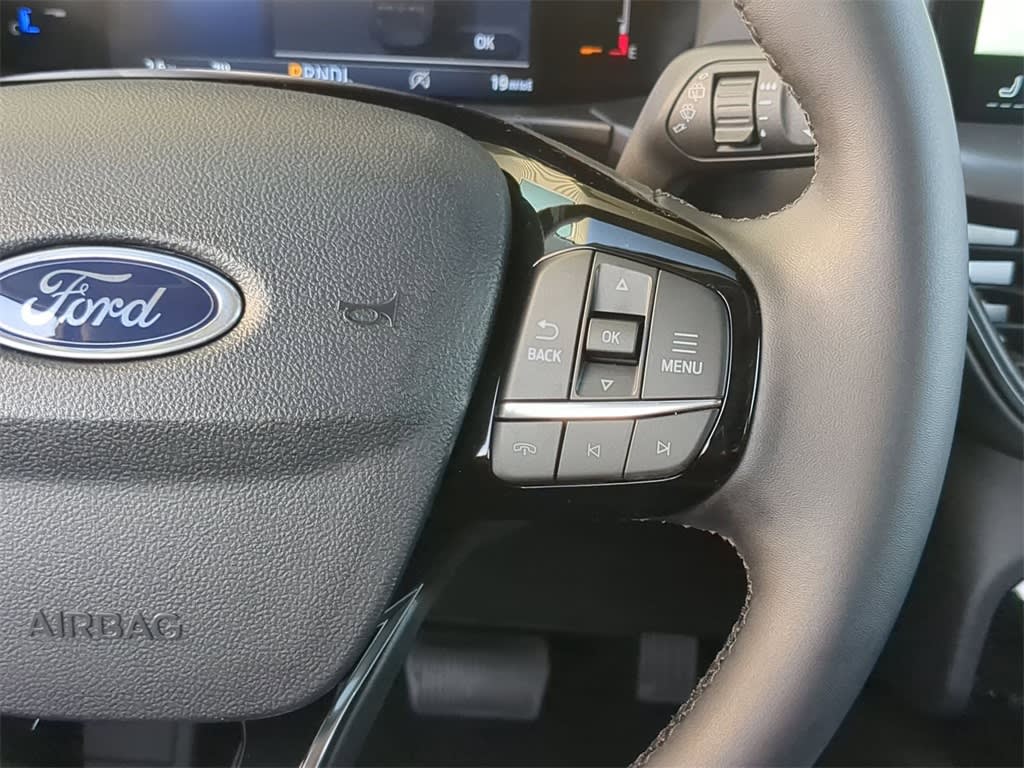 2025 Ford Escape Active 29