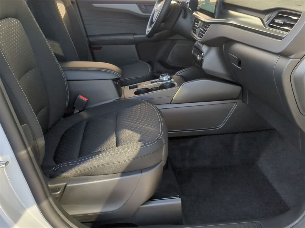 2025 Ford Escape Active 27