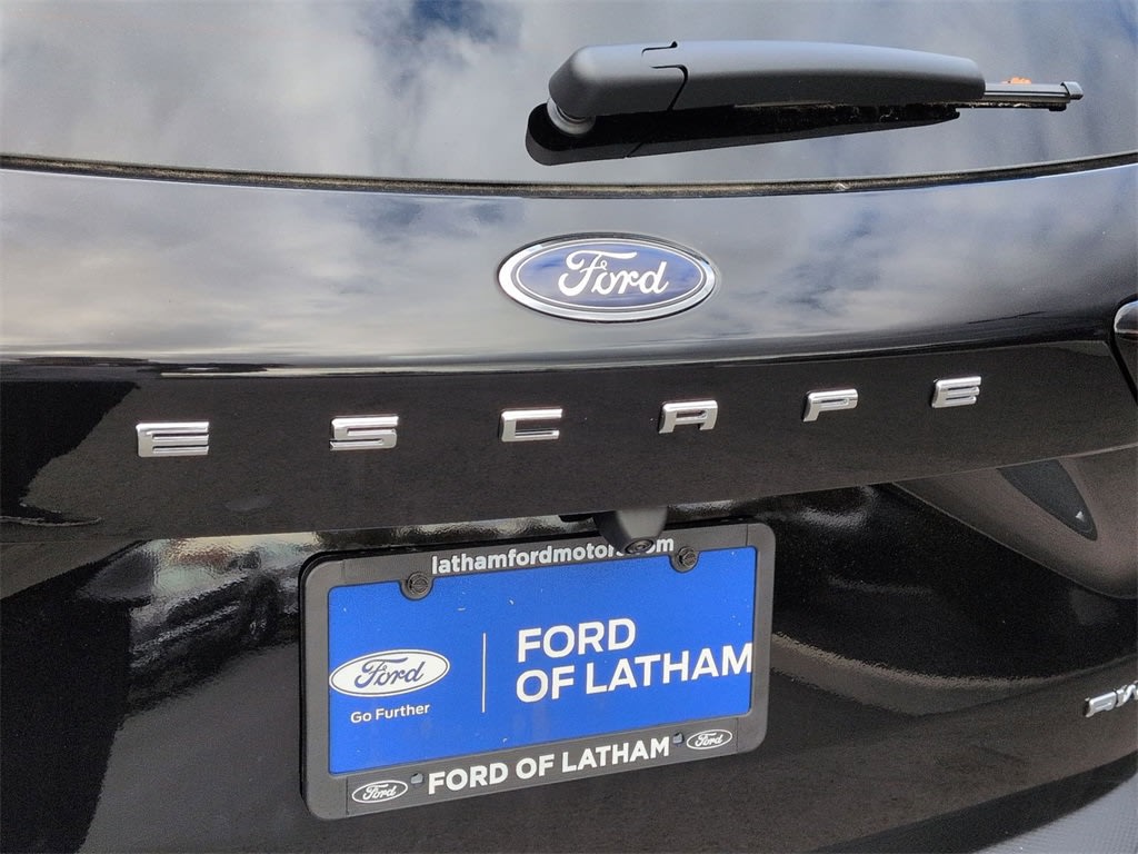 Thumbnail: 2025 Ford Escape - 7
