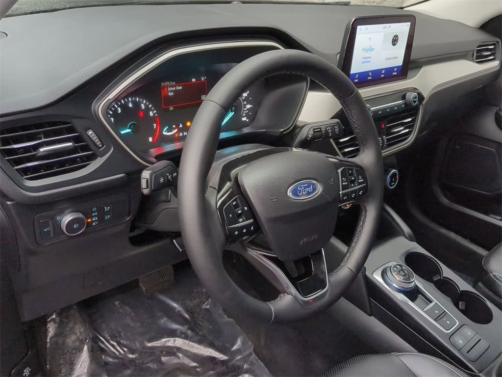 2022 Ford Escape SEL 2